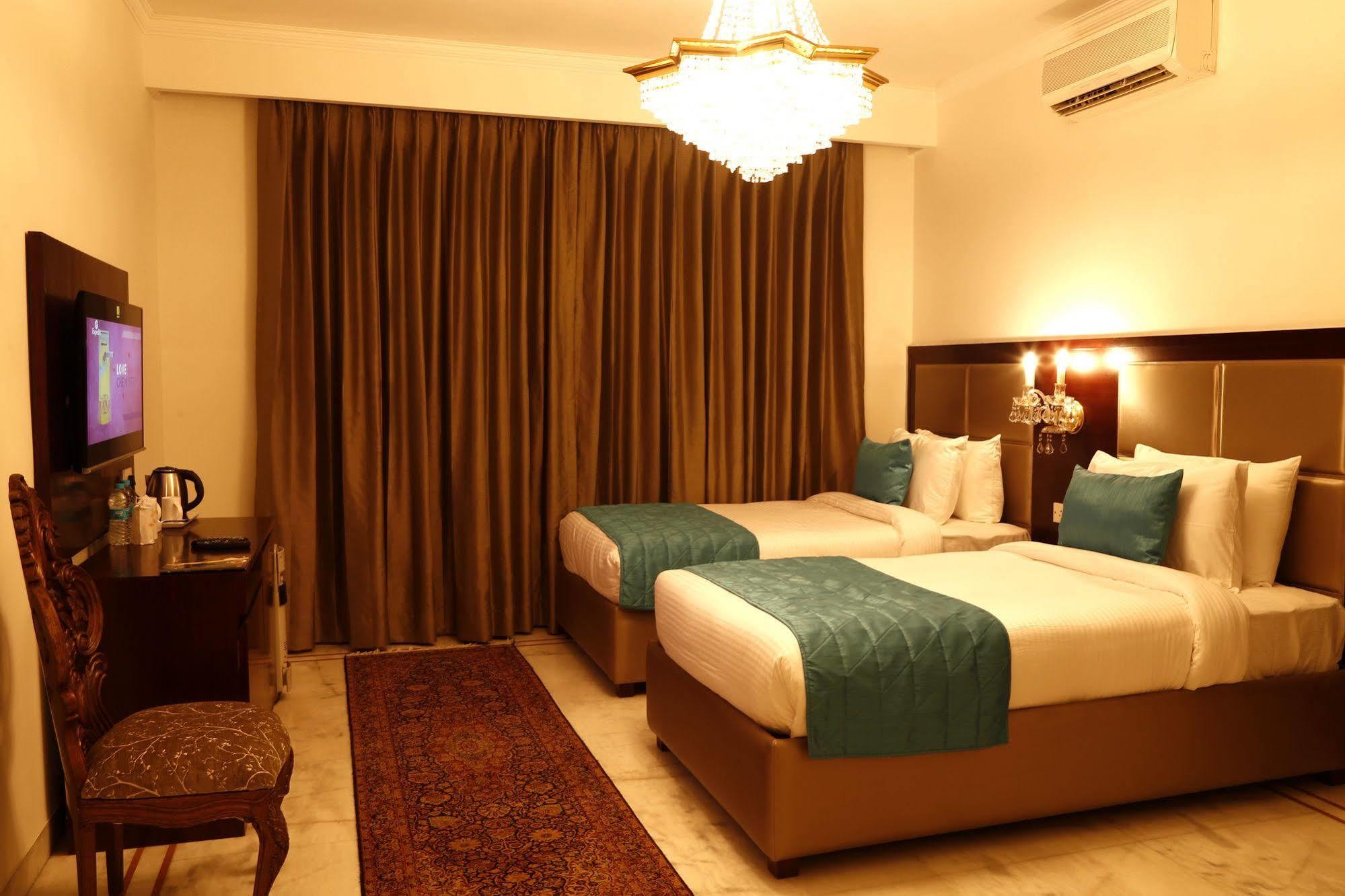 Hotel Africa Avenue Neu-Delhi Exterior foto