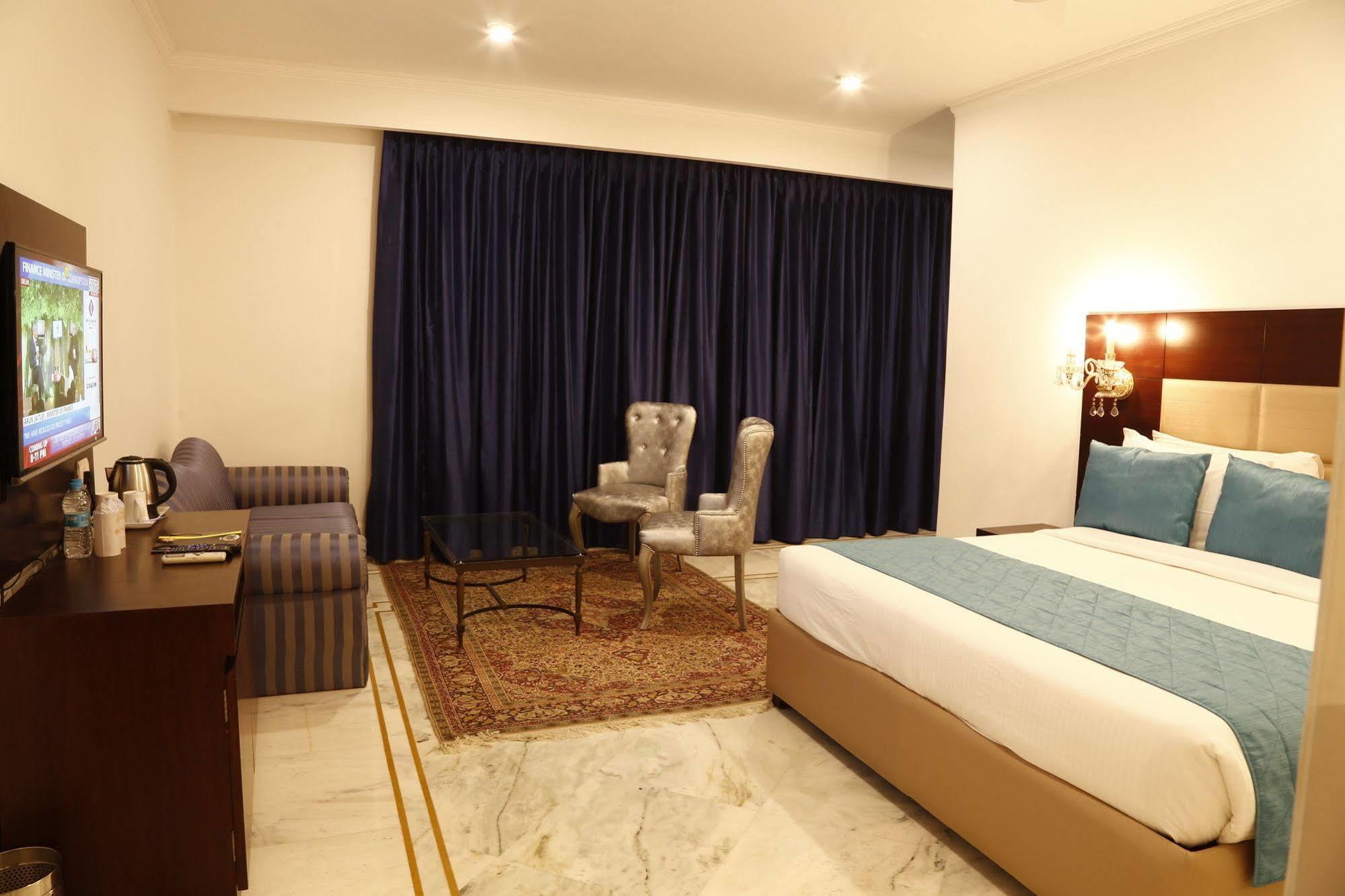 Hotel Africa Avenue Neu-Delhi Exterior foto