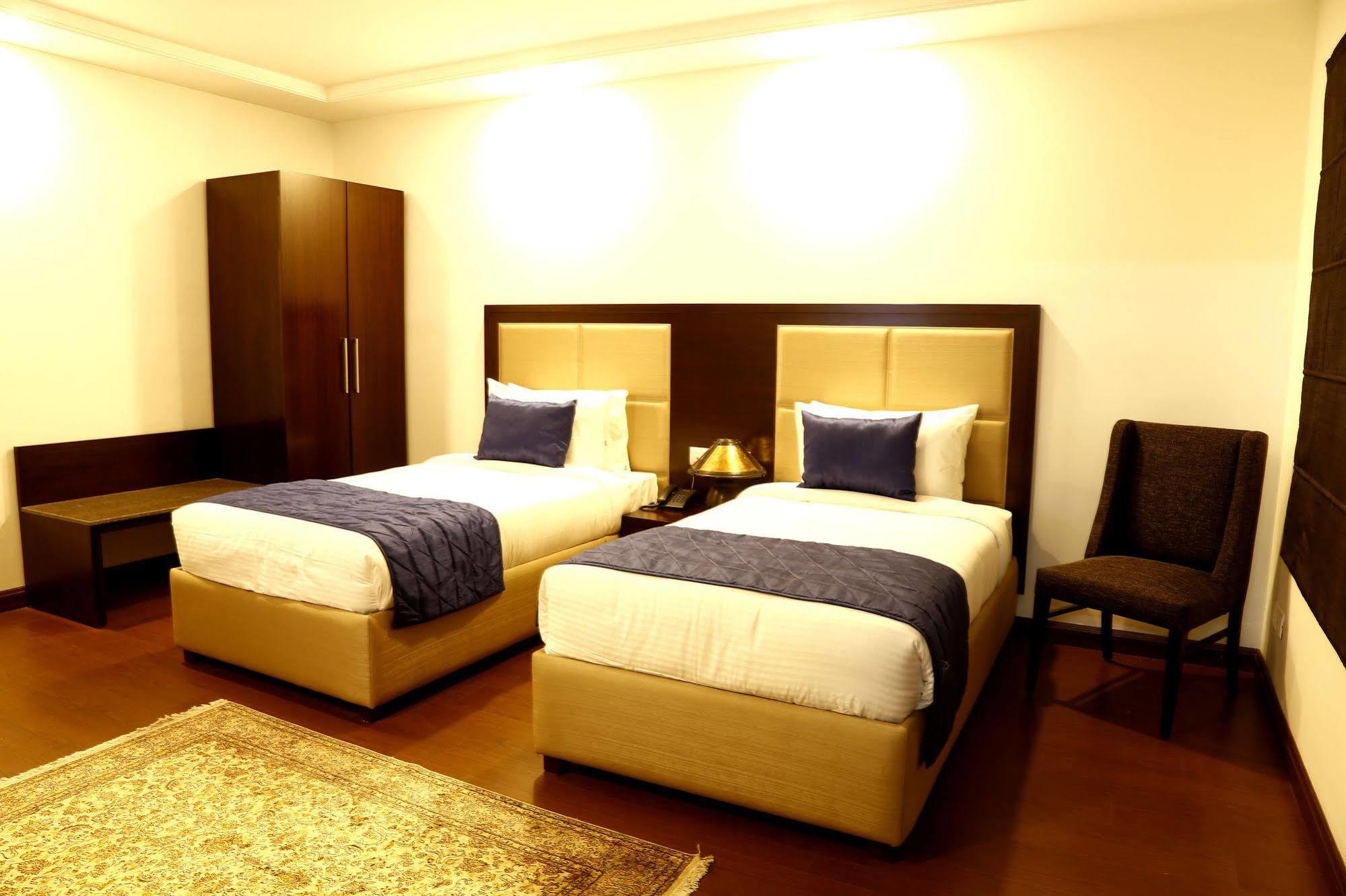 Hotel Africa Avenue Neu-Delhi Exterior foto
