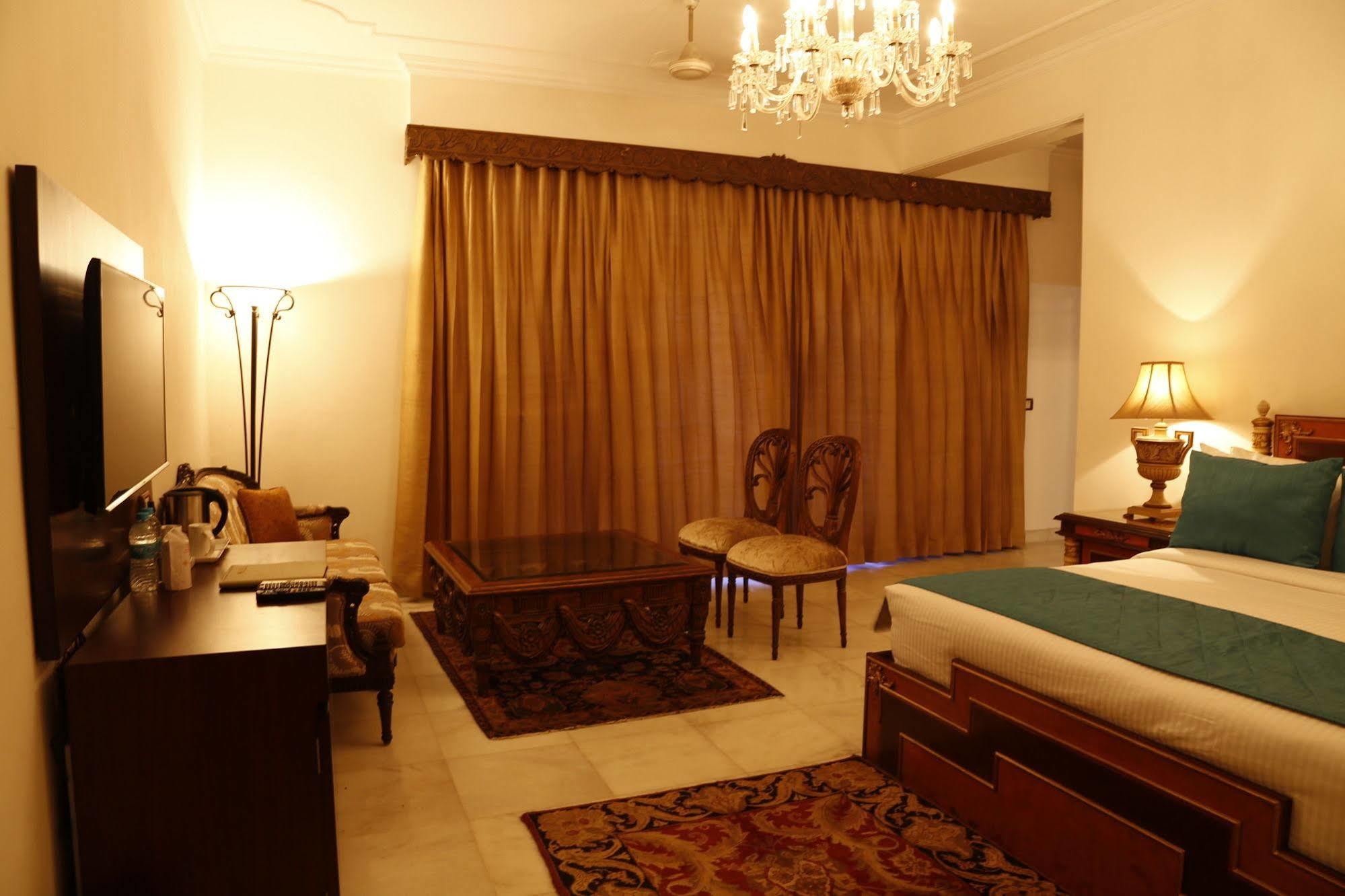 Hotel Africa Avenue Neu-Delhi Exterior foto