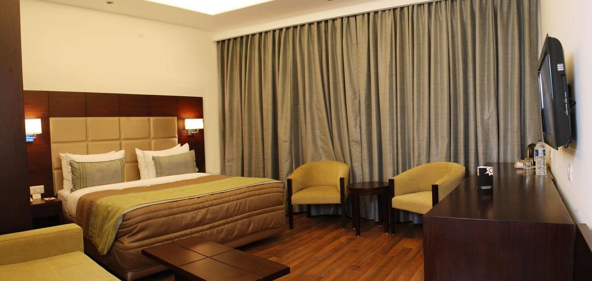 Hotel Africa Avenue Neu-Delhi Exterior foto
